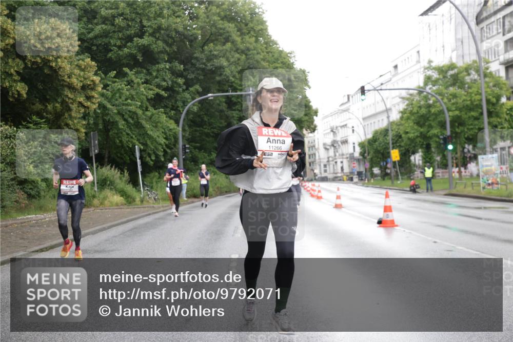 14.06.2026 - REWE Women's Run Jannik Wohlers http://msf.ph/oto/9792071 14.06.2026 09:50:28 Laufen 11387, 11266 meine-sportfotos.de