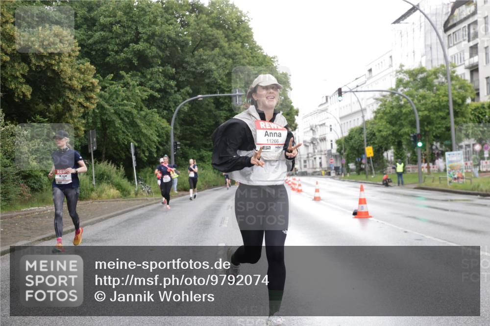 14.06.2026 - REWE Women's Run Jannik Wohlers http://msf.ph/oto/9792074 14.06.2026 09:50:28 Laufen 11266, 7 meine-sportfotos.de