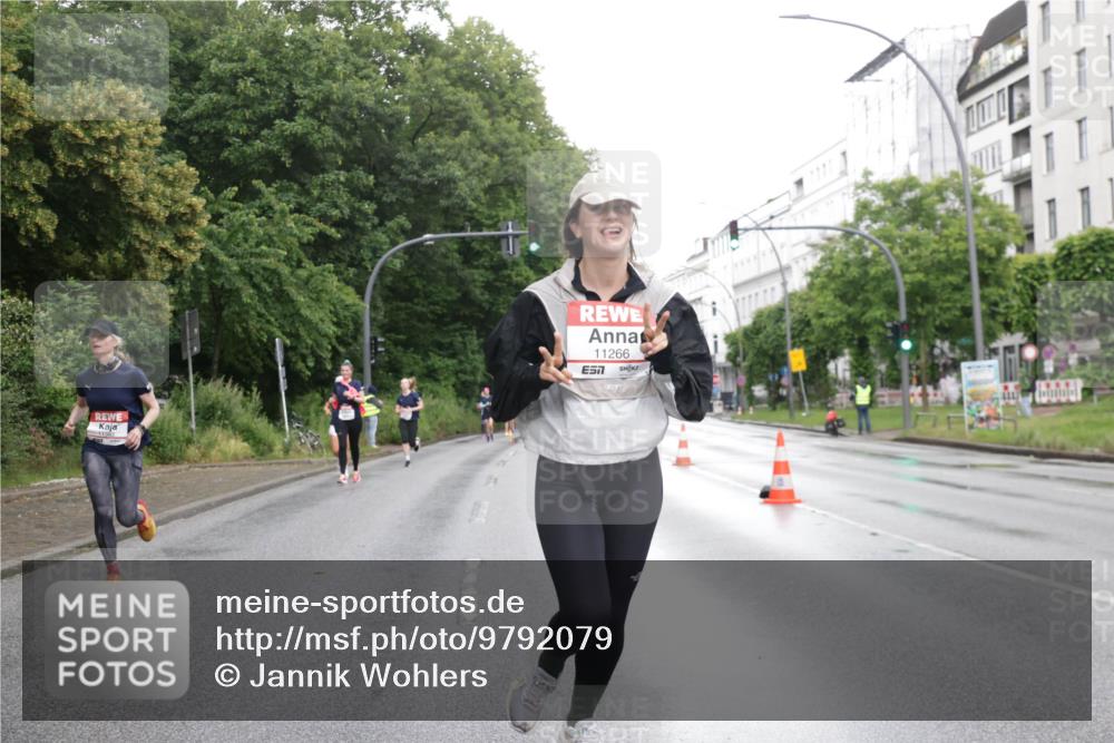 14.06.2026 - REWE Women's Run Jannik Wohlers http://msf.ph/oto/9792079 14.06.2026 09:50:28 Laufen 11367, 11266 meine-sportfotos.de