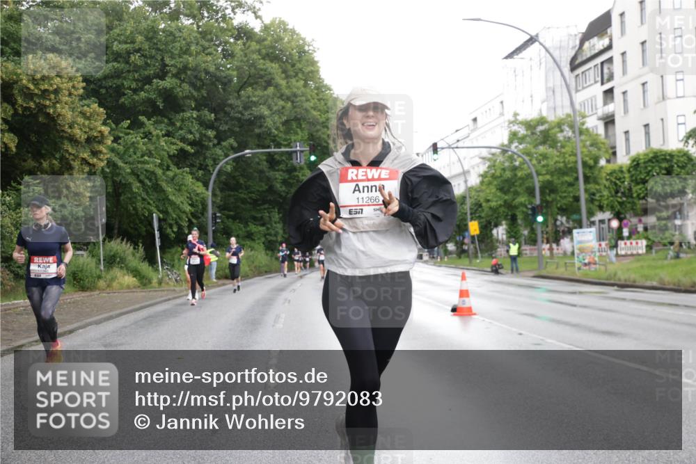 14.06.2026 - REWE Women's Run Jannik Wohlers http://msf.ph/oto/9792083 14.06.2026 09:50:28 Laufen 11266, 7 meine-sportfotos.de