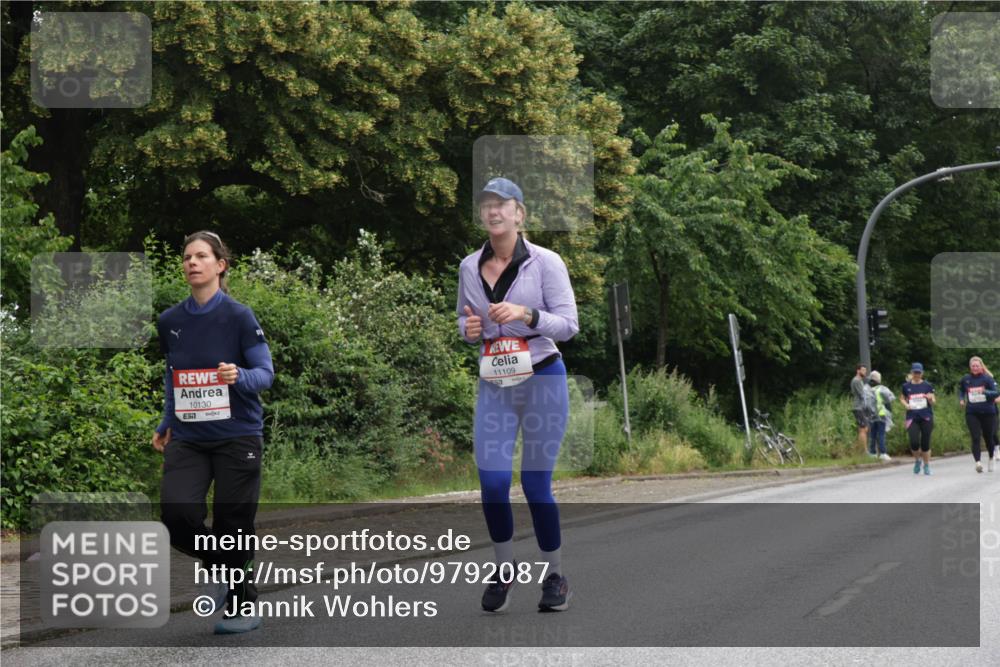 14.06.2026 - REWE Women's Run Jannik Wohlers http://msf.ph/oto/9792087 14.06.2026 10:06:42 Laufen 10130, 57, 11109 meine-sportfotos.de