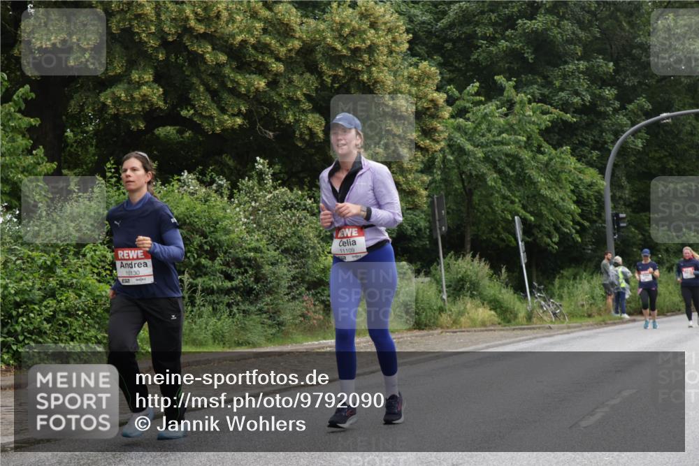 14.06.2026 - REWE Women's Run Jannik Wohlers http://msf.ph/oto/9792090 14.06.2026 10:06:42 Laufen 10130, 11109 meine-sportfotos.de