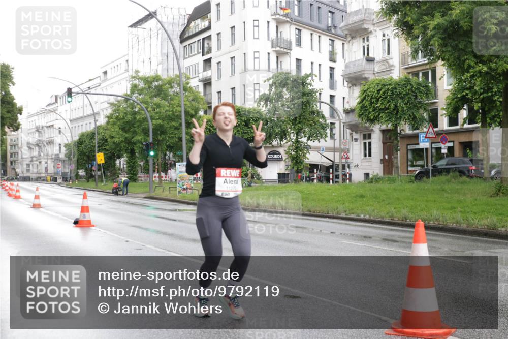 14.06.2026 - REWE Women's Run Jannik Wohlers http://msf.ph/oto/9792119 14.06.2026 09:50:33 Laufen 11270, 30 meine-sportfotos.de