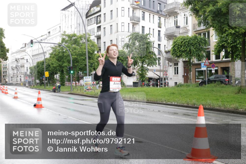 14.06.2026 - REWE Women's Run Jannik Wohlers http://msf.ph/oto/9792121 14.06.2026 09:50:34 Laufen 1129, 57 meine-sportfotos.de
