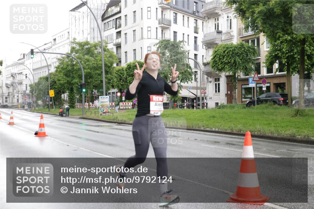 14.06.2026 - REWE Women's Run Jannik Wohlers http://msf.ph/oto/9792124 14.06.2026 09:50:34 Laufen 1121, 51 meine-sportfotos.de