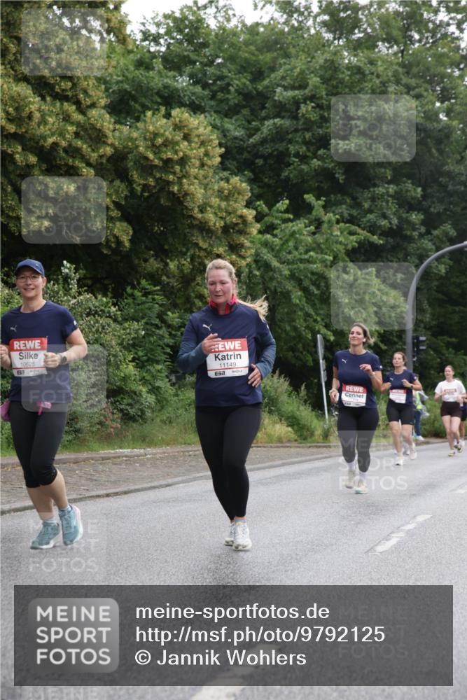 14.06.2026 - REWE Women's Run Jannik Wohlers http://msf.ph/oto/9792125 14.06.2026 10:06:51 Laufen 10625, 517, 11149, 657 meine-sportfotos.de