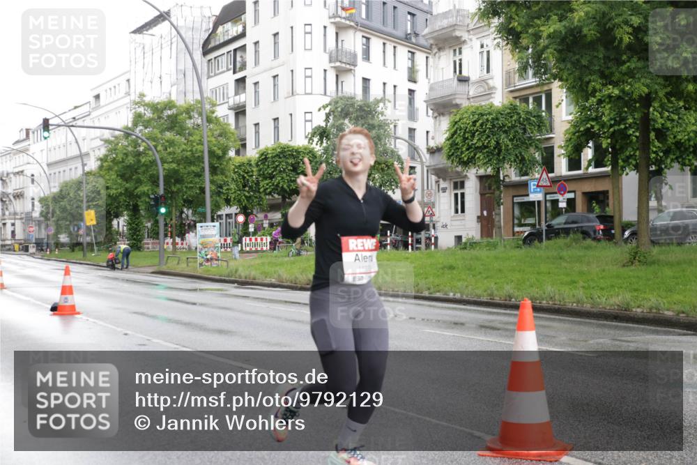 14.06.2026 - REWE Women's Run Jannik Wohlers http://msf.ph/oto/9792129 14.06.2026 09:50:34 Laufen 1121, 57, 30 meine-sportfotos.de