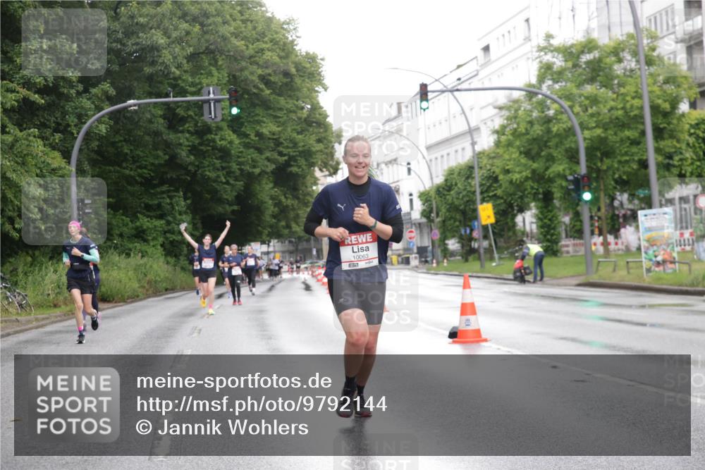 14.06.2026 - REWE Women's Run Jannik Wohlers http://msf.ph/oto/9792144 14.06.2026 09:50:37 Laufen 10063, 657 meine-sportfotos.de