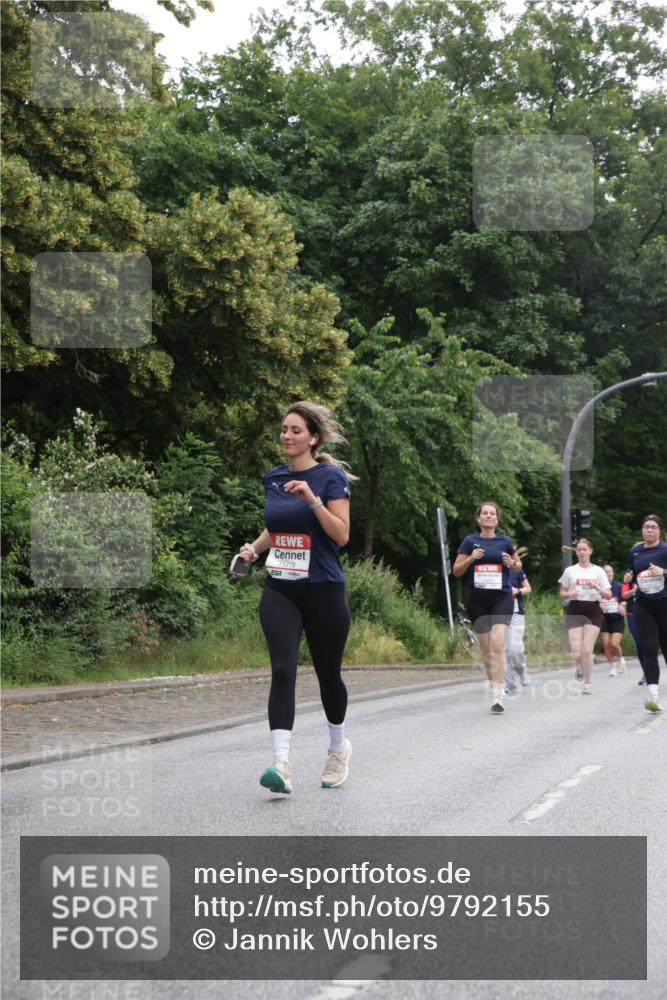 14.06.2026 - REWE Women's Run Jannik Wohlers http://msf.ph/oto/9792155 14.06.2026 10:06:53 Laufen 11419 meine-sportfotos.de