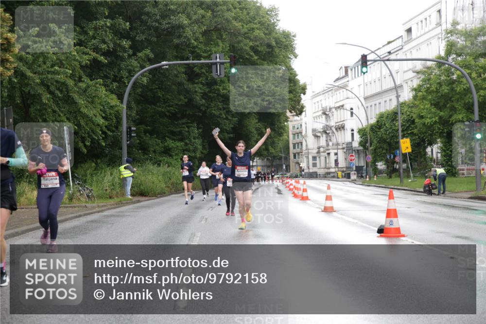 14.06.2026 - REWE Women's Run Jannik Wohlers http://msf.ph/oto/9792158 14.06.2026 09:50:40 Laufen 1 meine-sportfotos.de