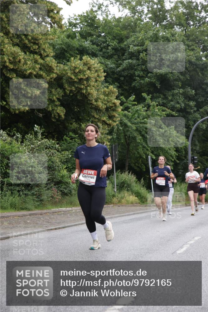 14.06.2026 - REWE Women's Run Jannik Wohlers http://msf.ph/oto/9792165 14.06.2026 10:06:53 Laufen 11419 meine-sportfotos.de