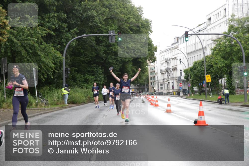 14.06.2026 - REWE Women's Run Jannik Wohlers http://msf.ph/oto/9792166 14.06.2026 09:50:40 Laufen 01 meine-sportfotos.de