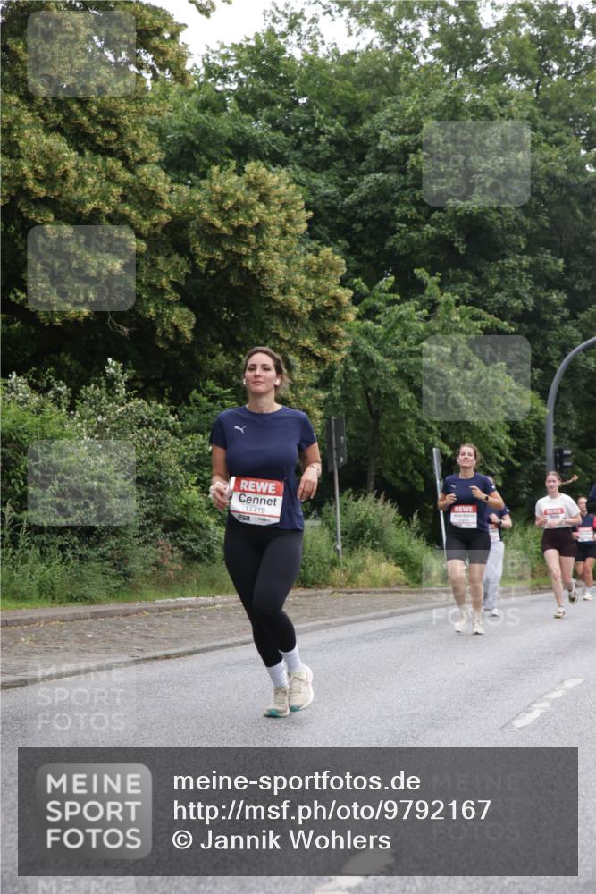 14.06.2026 - REWE Women's Run Jannik Wohlers http://msf.ph/oto/9792167 14.06.2026 10:06:53 Laufen 11419 meine-sportfotos.de