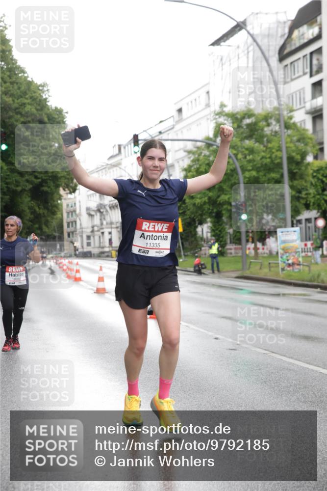 14.06.2026 - REWE Women's Run Jannik Wohlers http://msf.ph/oto/9792185 14.06.2026 09:50:44 Laufen 10986, 11335 meine-sportfotos.de