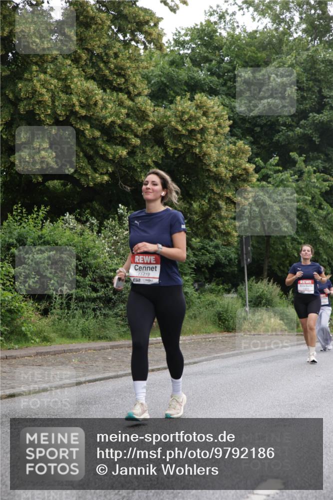 14.06.2026 - REWE Women's Run Jannik Wohlers http://msf.ph/oto/9792186 14.06.2026 10:06:53 Laufen 11419 meine-sportfotos.de