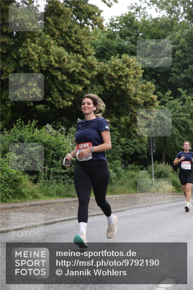 14.06.2026 - REWE Women's Run Jannik Wohlers http://msf.ph/oto/9792190 14.06.2026 10:06:53 Laufen  meine-sportfotos.de