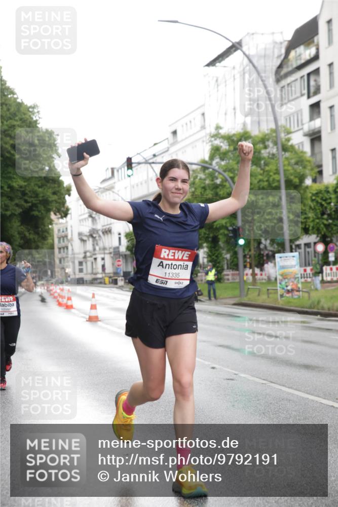 14.06.2026 - REWE Women's Run Jannik Wohlers http://msf.ph/oto/9792191 14.06.2026 09:50:44 Laufen 10986, 11335, 7 meine-sportfotos.de