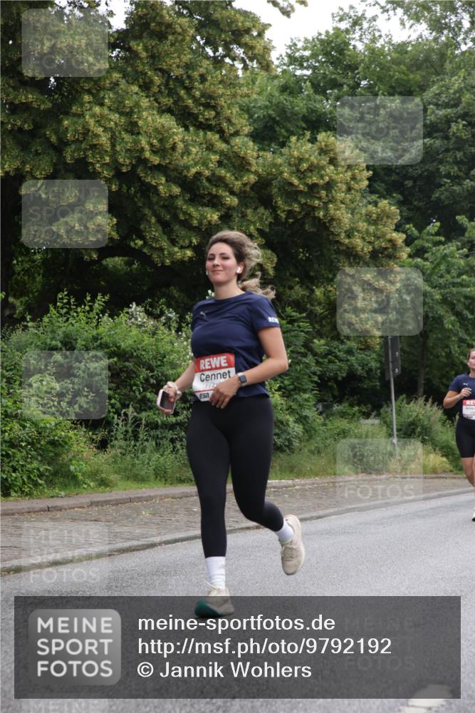 14.06.2026 - REWE Women's Run Jannik Wohlers http://msf.ph/oto/9792192 14.06.2026 10:06:54 Laufen 114, 51 meine-sportfotos.de