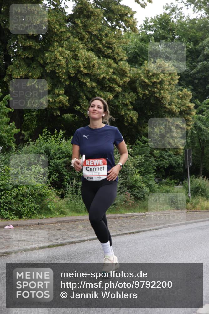 14.06.2026 - REWE Women's Run Jannik Wohlers http://msf.ph/oto/9792200 14.06.2026 10:06:54 Laufen 11419 meine-sportfotos.de