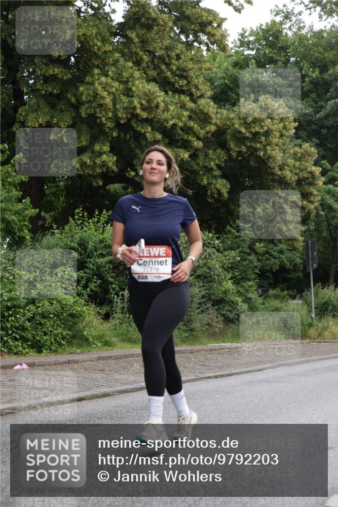 14.06.2026 - REWE Women's Run Jannik Wohlers http://msf.ph/oto/9792203 14.06.2026 10:06:54 Laufen 11419 meine-sportfotos.de
