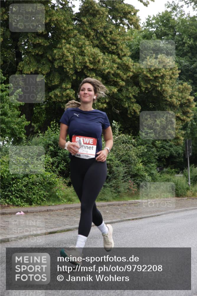14.06.2026 - REWE Women's Run Jannik Wohlers http://msf.ph/oto/9792208 14.06.2026 10:06:54 Laufen 1419 meine-sportfotos.de