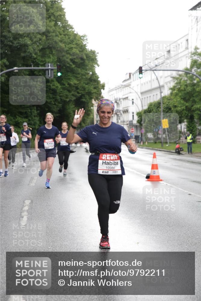 14.06.2026 - REWE Women's Run Jannik Wohlers http://msf.ph/oto/9792211 14.06.2026 09:50:45 Laufen 10986 meine-sportfotos.de