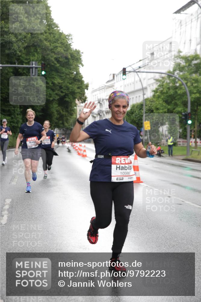 14.06.2026 - REWE Women's Run Jannik Wohlers http://msf.ph/oto/9792223 14.06.2026 09:50:46 Laufen 10986, 7 meine-sportfotos.de