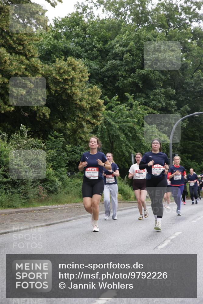 14.06.2026 - REWE Women's Run Jannik Wohlers http://msf.ph/oto/9792226 14.06.2026 10:06:55 Laufen 10818, 10916 meine-sportfotos.de