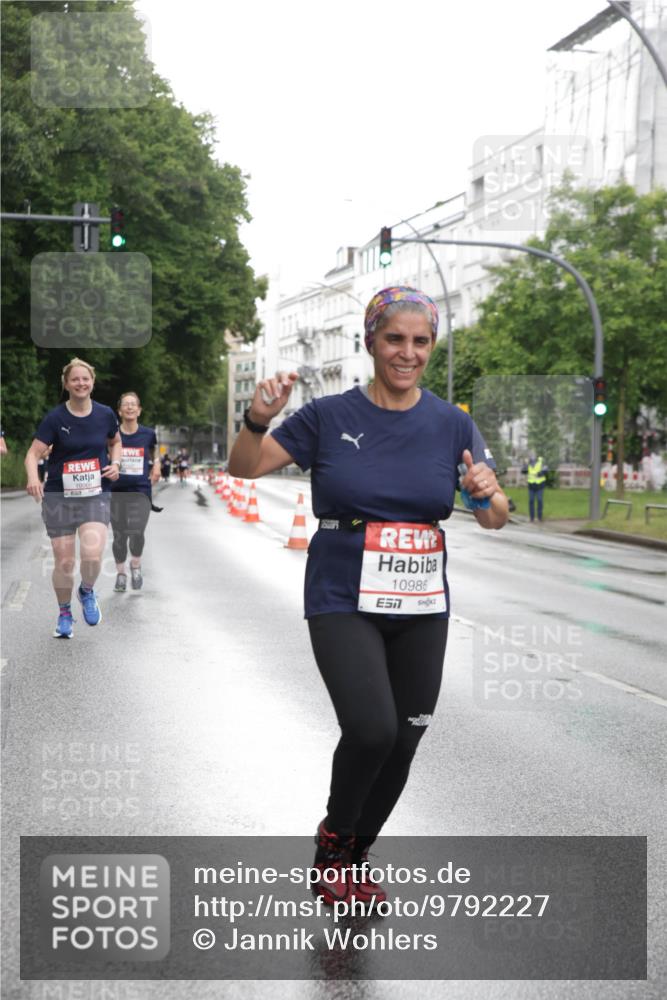 14.06.2026 - REWE Women's Run Jannik Wohlers http://msf.ph/oto/9792227 14.06.2026 09:50:46 Laufen 10066, 10986, 7 meine-sportfotos.de