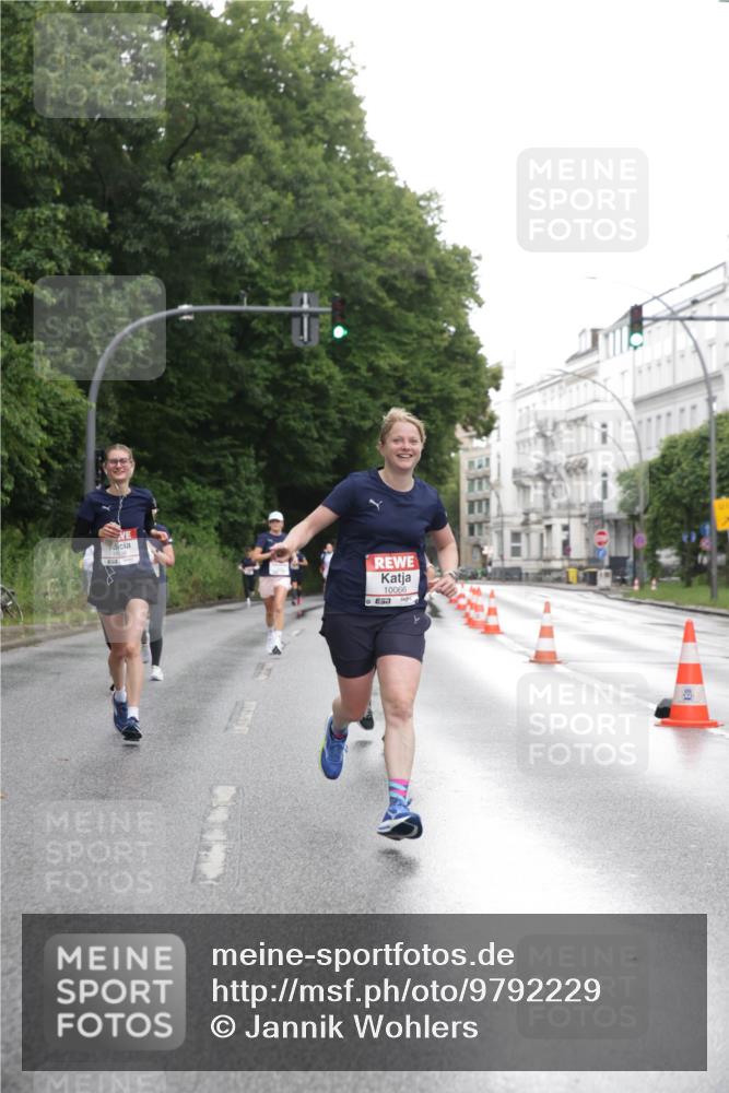 14.06.2026 - REWE Women's Run Jannik Wohlers http://msf.ph/oto/9792229 14.06.2026 09:50:46 Laufen 10066, 7 meine-sportfotos.de