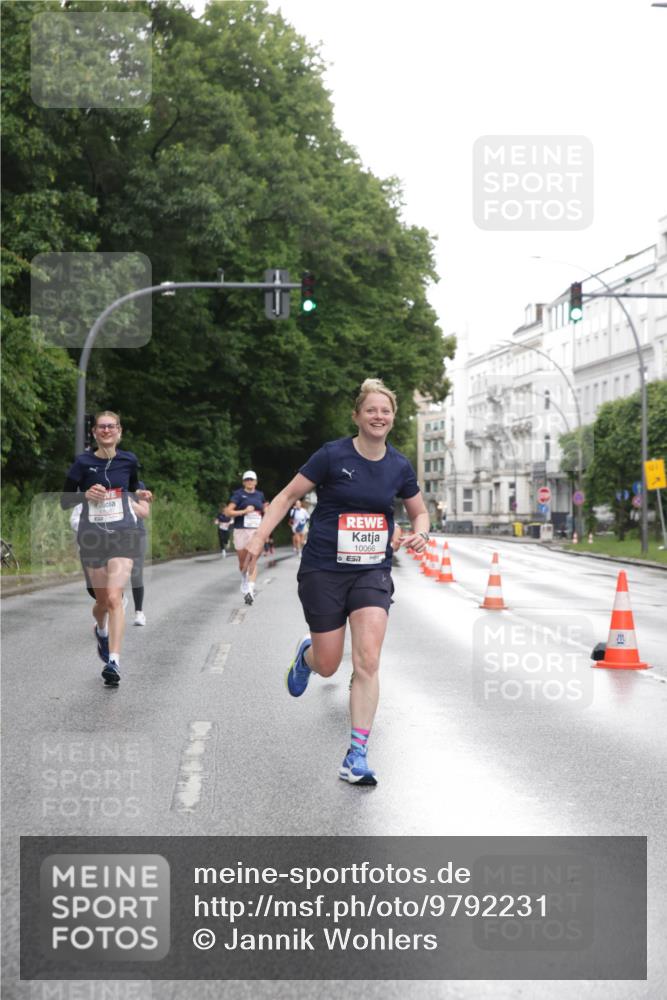 14.06.2026 - REWE Women's Run Jannik Wohlers http://msf.ph/oto/9792231 14.06.2026 09:50:47 Laufen 10066 meine-sportfotos.de