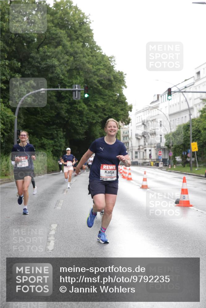 14.06.2026 - REWE Women's Run Jannik Wohlers http://msf.ph/oto/9792235 14.06.2026 09:50:47 Laufen 10066 meine-sportfotos.de