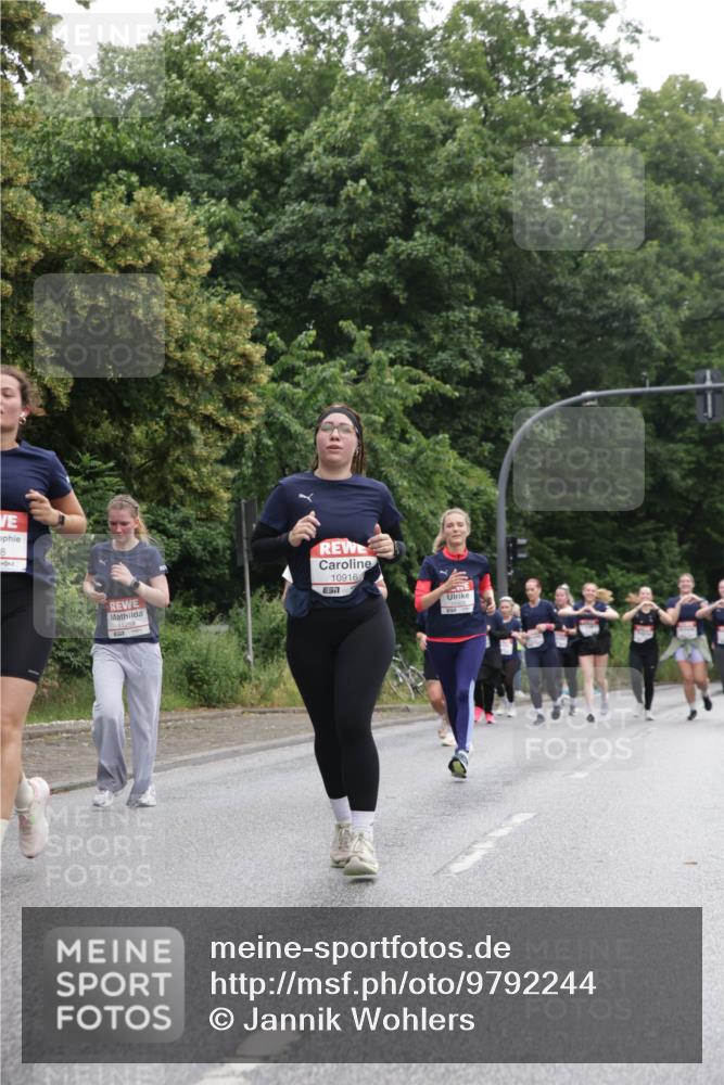 14.06.2026 - REWE Women's Run Jannik Wohlers http://msf.ph/oto/9792244 14.06.2026 10:06:57 Laufen 8, 10916 meine-sportfotos.de