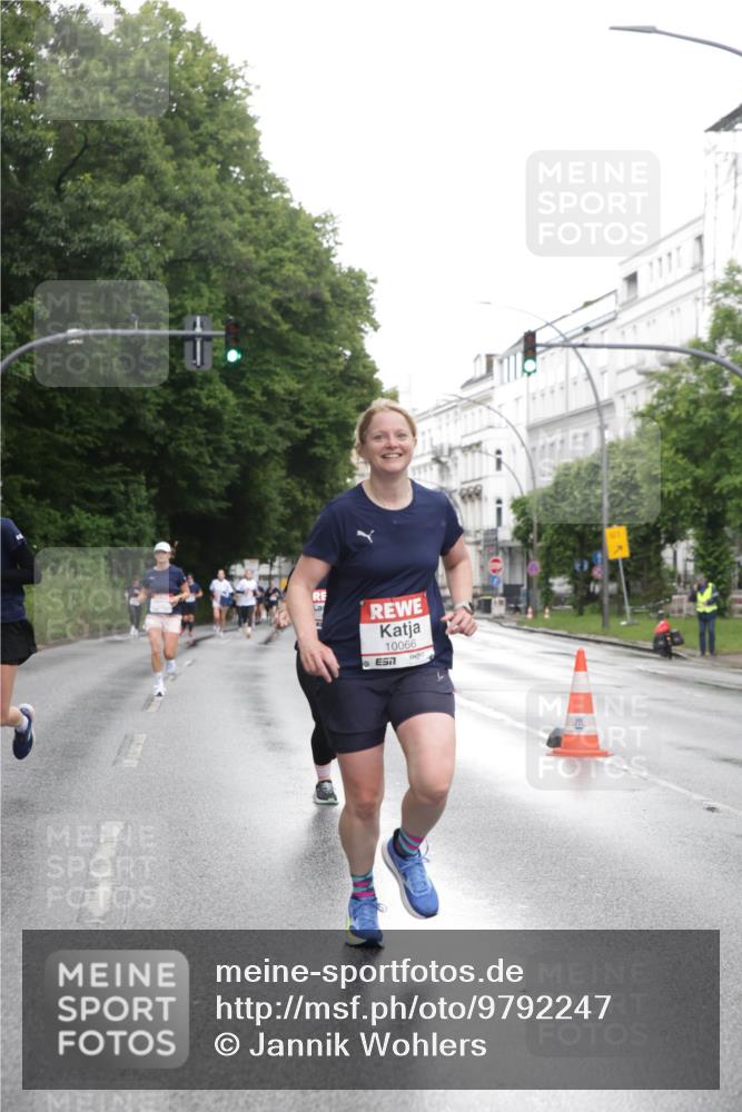 14.06.2026 - REWE Women's Run Jannik Wohlers http://msf.ph/oto/9792247 14.06.2026 09:50:47 Laufen 10066 meine-sportfotos.de