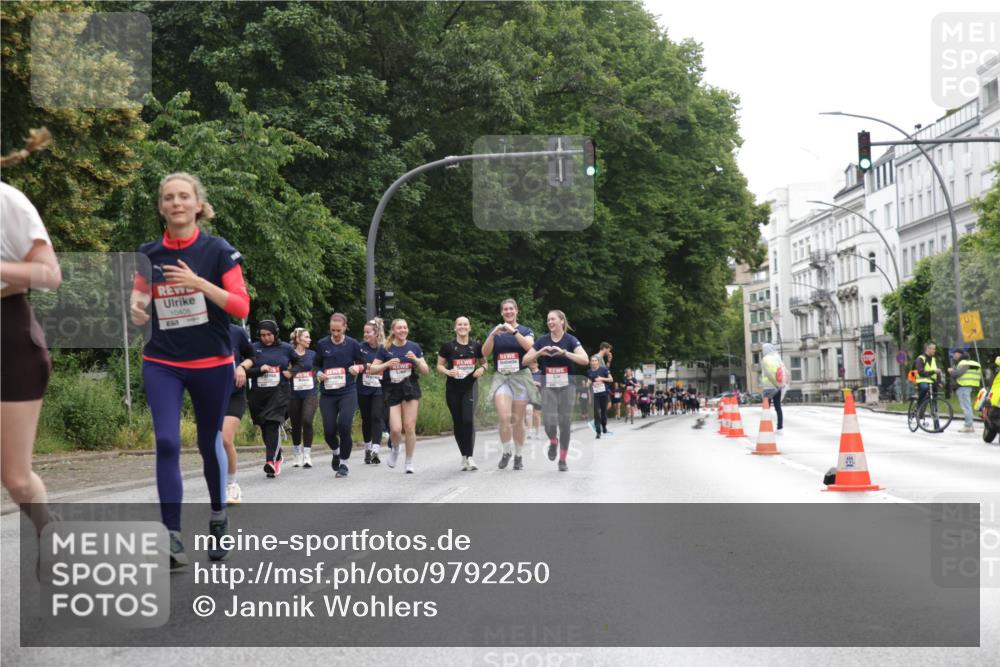 14.06.2026 - REWE Women's Run Jannik Wohlers http://msf.ph/oto/9792250 14.06.2026 10:06:58 Laufen 10408, 1 meine-sportfotos.de