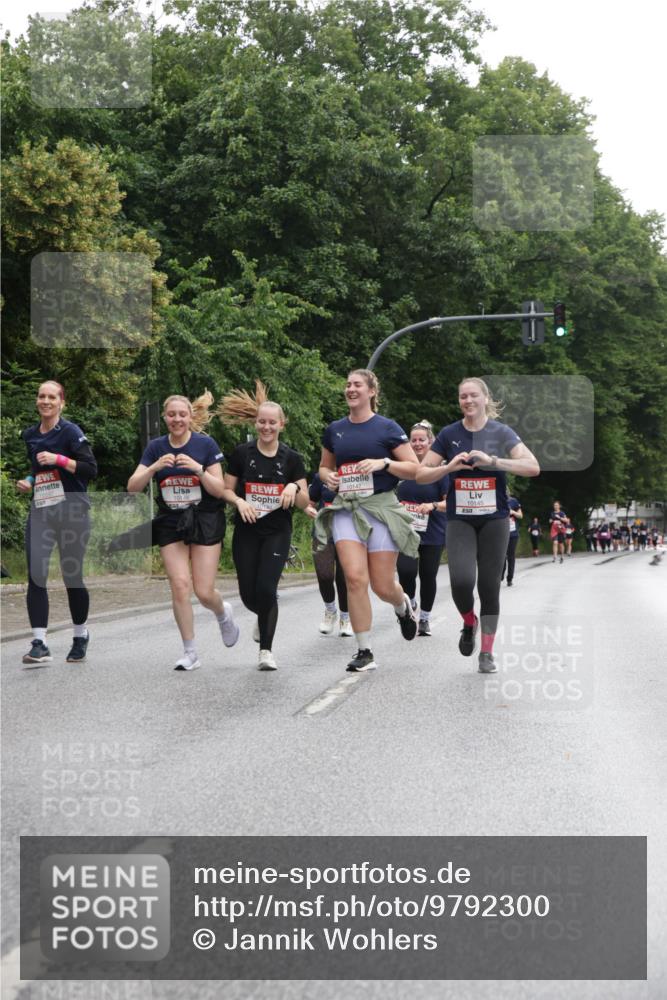 14.06.2026 - REWE Women's Run Jannik Wohlers http://msf.ph/oto/9792300 14.06.2026 10:07:02 Laufen 10146, 10147 meine-sportfotos.de