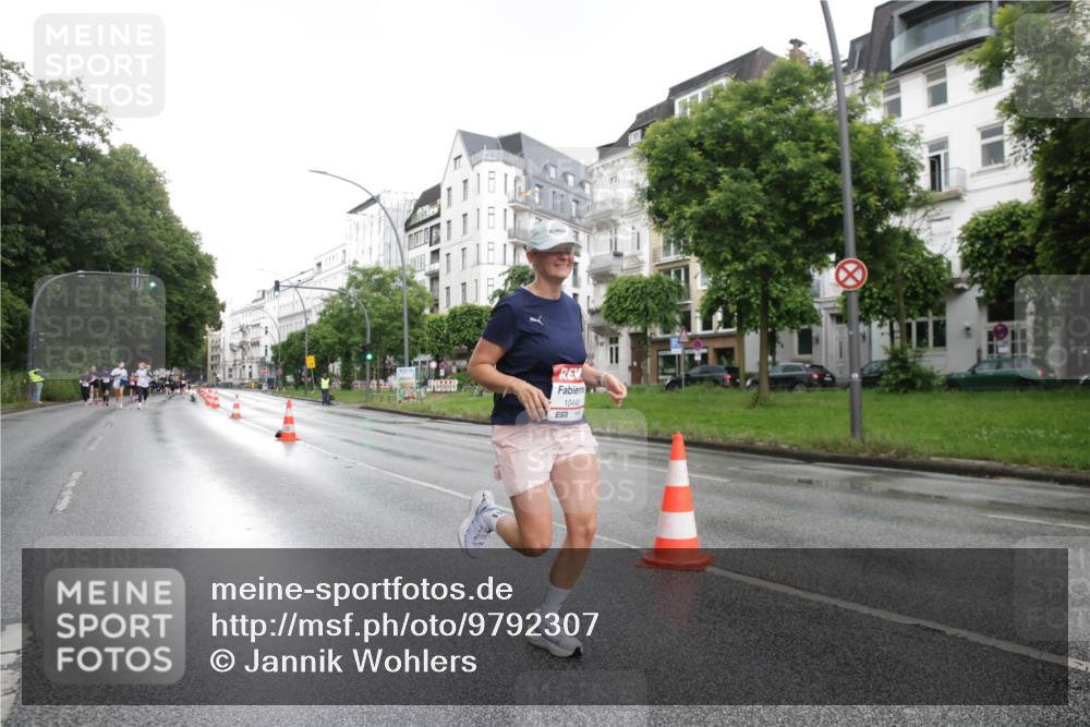 14.06.2026 - REWE Women's Run Jannik Wohlers http://msf.ph/oto/9792307 14.06.2026 09:50:53 Laufen 7, 10440 meine-sportfotos.de