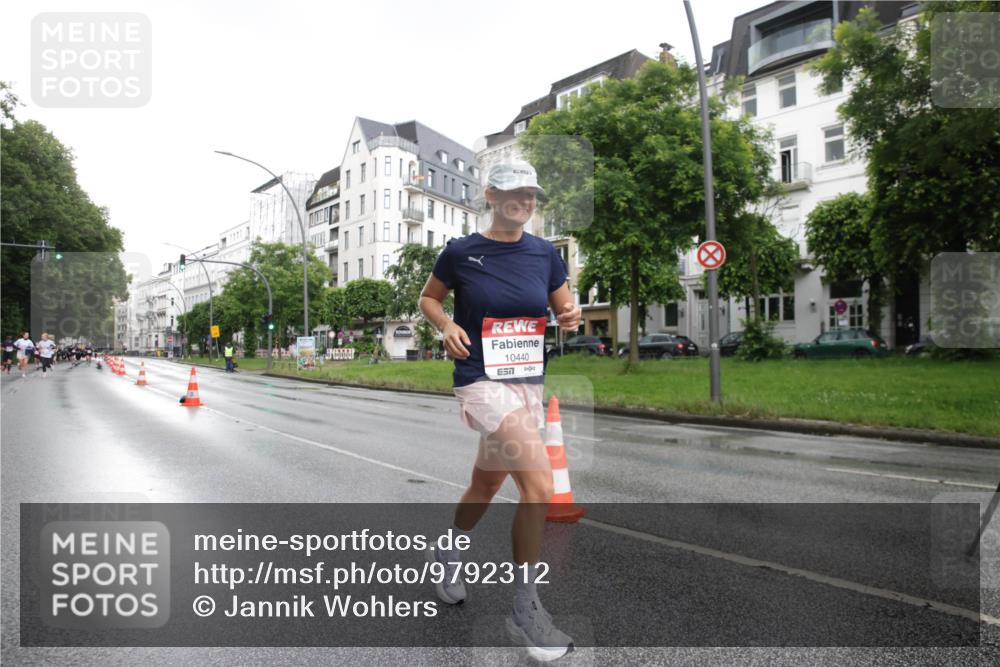 14.06.2026 - REWE Women's Run Jannik Wohlers http://msf.ph/oto/9792312 14.06.2026 09:50:53 Laufen 10440 meine-sportfotos.de