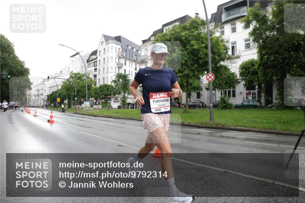 14.06.2026 - REWE Women's Run Jannik Wohlers http://msf.ph/oto/9792314 14.06.2026 09:50:53 Laufen 10440, 7 meine-sportfotos.de