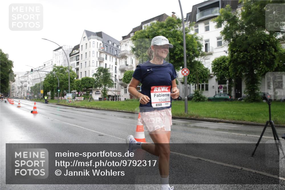 14.06.2026 - REWE Women's Run Jannik Wohlers http://msf.ph/oto/9792317 14.06.2026 09:50:53 Laufen 1111, 10440 meine-sportfotos.de