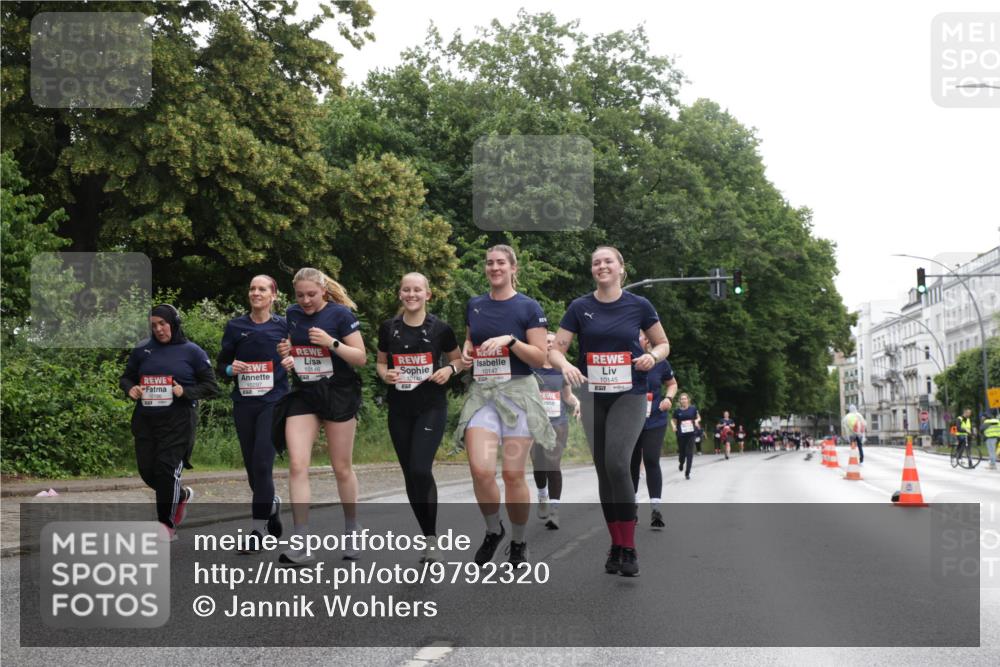 14.06.2026 - REWE Women's Run Jannik Wohlers http://msf.ph/oto/9792320 14.06.2026 10:07:04 Laufen 10146, 10147, 10145 meine-sportfotos.de