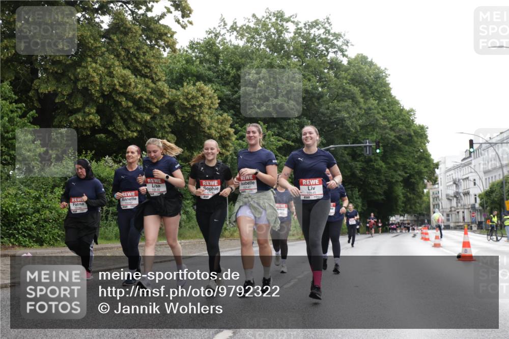 14.06.2026 - REWE Women's Run Jannik Wohlers http://msf.ph/oto/9792322 14.06.2026 10:07:04 Laufen 10146, 51, 10145 meine-sportfotos.de