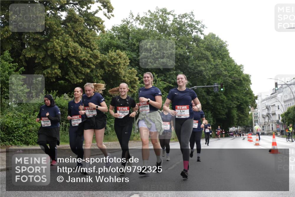 14.06.2026 - REWE Women's Run Jannik Wohlers http://msf.ph/oto/9792325 14.06.2026 10:07:04 Laufen 10186, 10297, 10146, 10148, 10147, 10145 meine-sportfotos.de