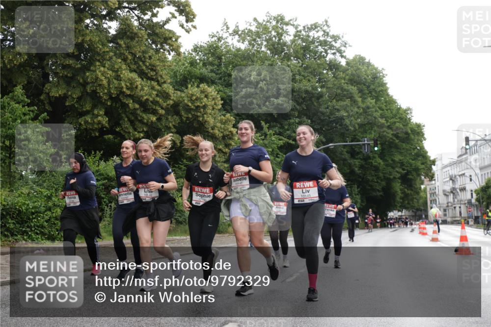 14.06.2026 - REWE Women's Run Jannik Wohlers http://msf.ph/oto/9792329 14.06.2026 10:07:04 Laufen 10186, 10146, 10146, 77, 10147, 10145, 7 meine-sportfotos.de