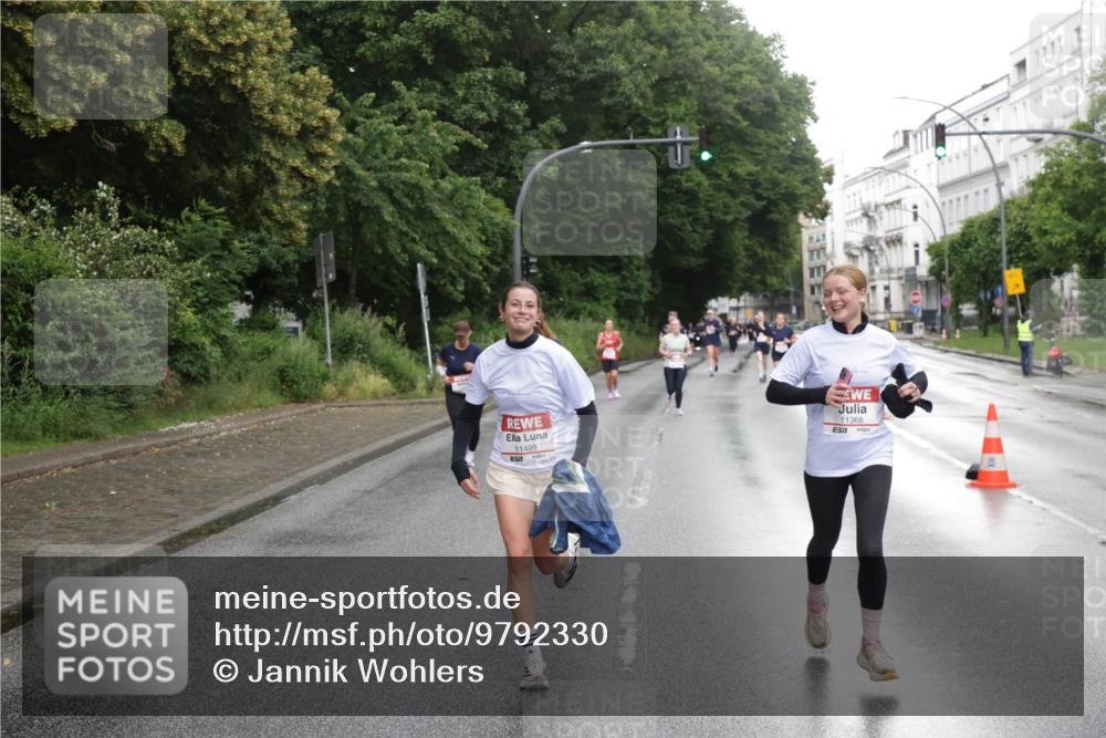 14.06.2026 - REWE Women's Run Jannik Wohlers http://msf.ph/oto/9792330 14.06.2026 09:51:00 Laufen 11499, 11368 meine-sportfotos.de