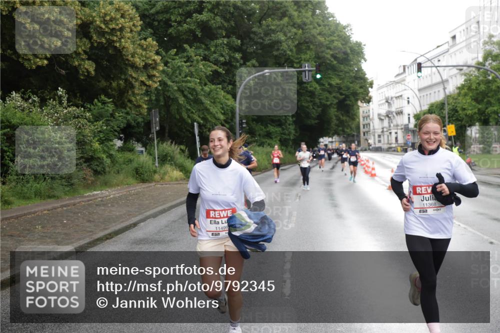14.06.2026 - REWE Women's Run Jannik Wohlers http://msf.ph/oto/9792345 14.06.2026 09:51:00 Laufen 11499, 11368 meine-sportfotos.de