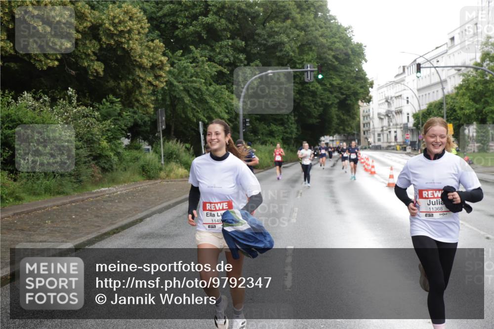 14.06.2026 - REWE Women's Run Jannik Wohlers http://msf.ph/oto/9792347 14.06.2026 09:51:00 Laufen 1149, 7, 11368 meine-sportfotos.de