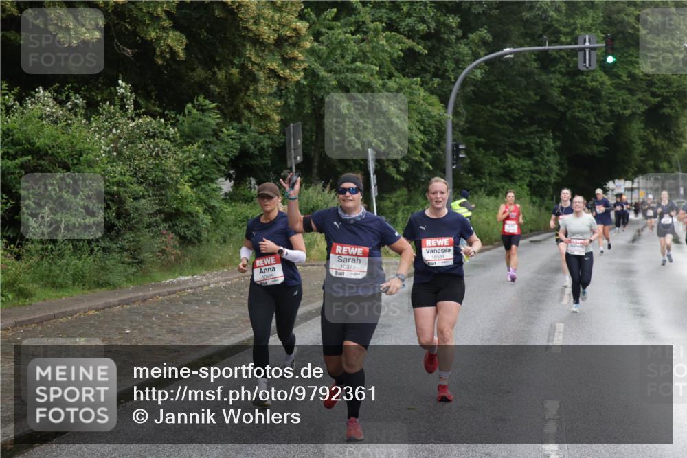 14.06.2026 - REWE Women's Run Jannik Wohlers http://msf.ph/oto/9792361 14.06.2026 09:51:02 Laufen 10699, 10372, 657, 10154, 57 meine-sportfotos.de