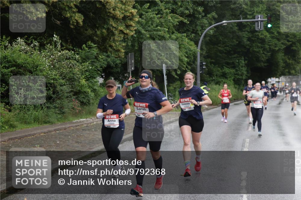 14.06.2026 - REWE Women's Run Jannik Wohlers http://msf.ph/oto/9792368 14.06.2026 09:51:02 Laufen 10699, 651, 1037, 5, 10154 meine-sportfotos.de