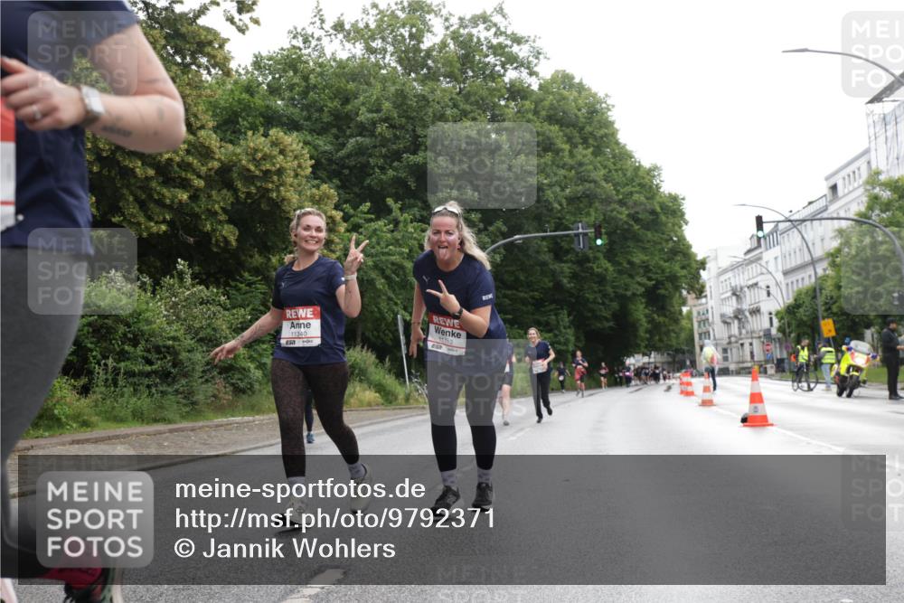 14.06.2026 - REWE Women's Run Jannik Wohlers http://msf.ph/oto/9792371 14.06.2026 10:07:05 Laufen 11340, 11113 meine-sportfotos.de